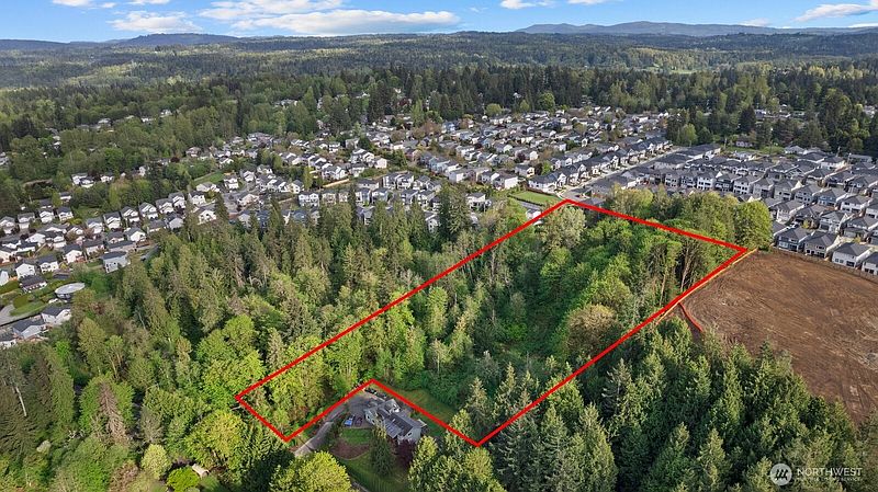 3rd image of 10928 S Lake Stevens Road