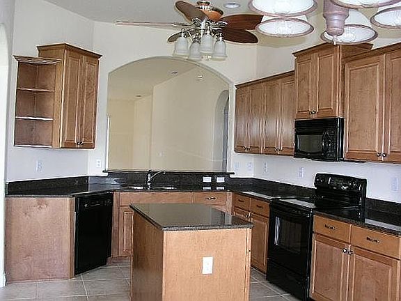 2nd image of 1316 Clubhouse Dr