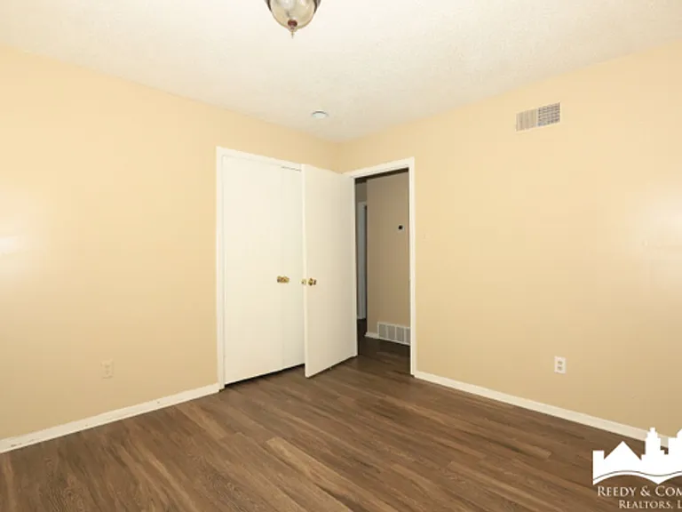 2835 Toehill Cv — Photo 13