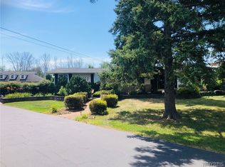 5354 Rogers Rd, Hamburg, NY 14075