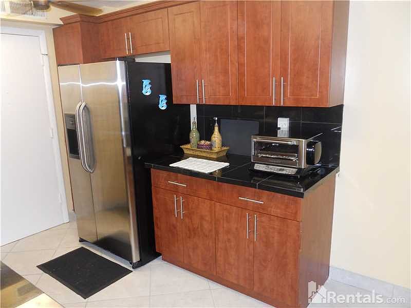 2nd image of 3161 S Ocean Dr APT 506