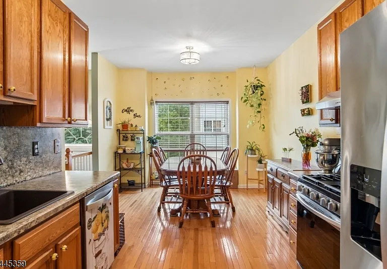 234 Terrace Lake Dr — Photo 8