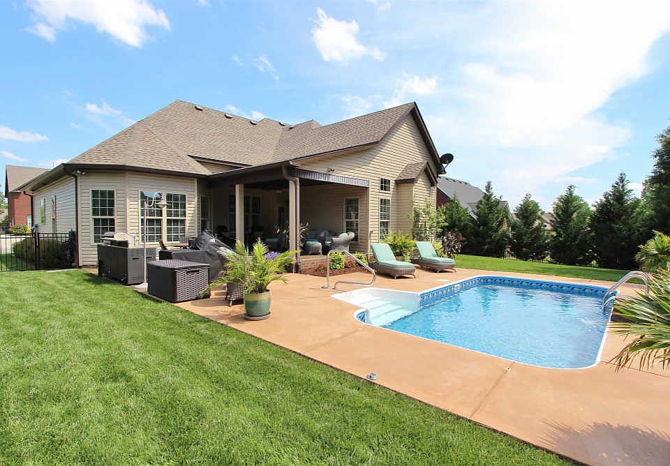 1st image of 2998 Prince Dr