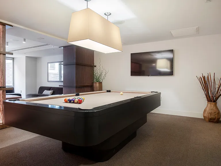 37 W 21st St #501 — Photo 14