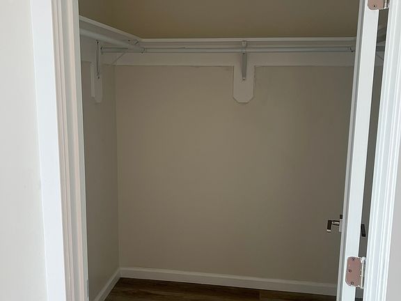 2nd image of 1546 N Alexandria Ave #9