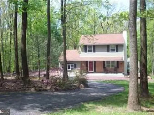 232 Briarwood Dr, Elverson, PA 19520