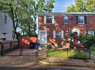 217 Aspen St, Alexandria, VA 22305