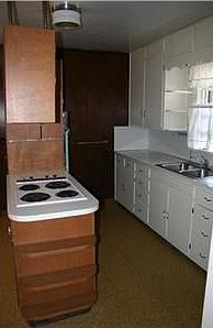 5th image of 1423 Morton Ave