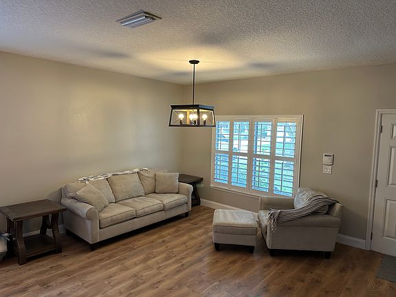 4th image of 2708 Arundel Ln