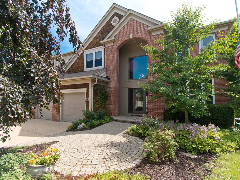 1st image of 2490 Bluff Meadows Dr SE