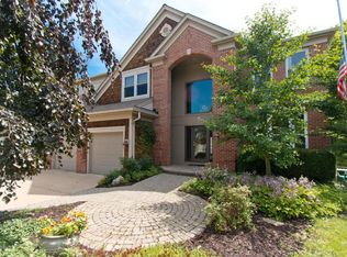 2490 Bluff Meadows Dr SE, Kentwood, MI 49546