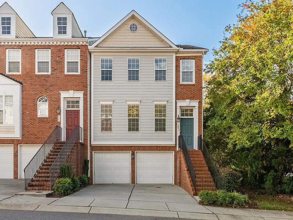 807 Kirkeenan Cir