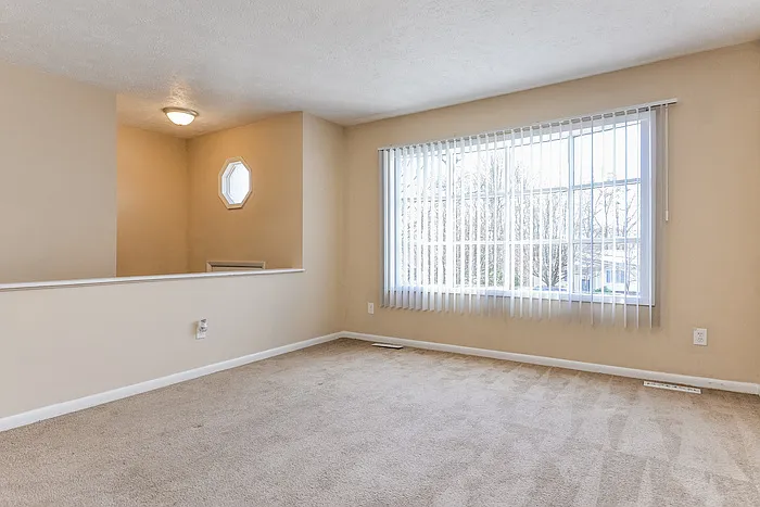 7309 Oak Park Ct — Photo 3