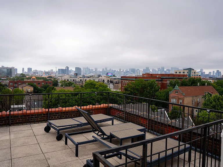 1735 N Paulina St #318 — Photo 30