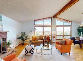 198 Navajo Rd, Los Alamos, NM 87544