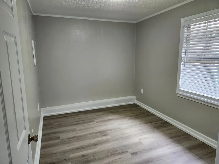 207 N 4th St #3 — Photo 10