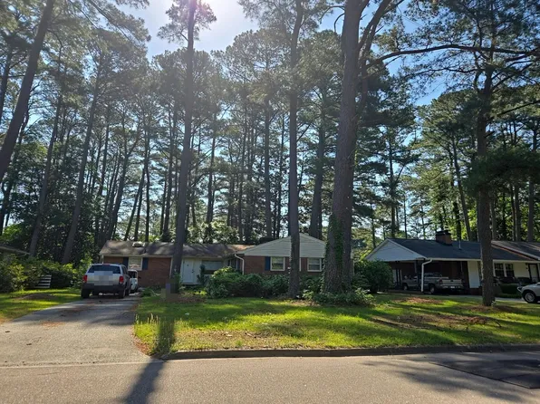 211 Belvedere Dr, Greenville, NC 27834