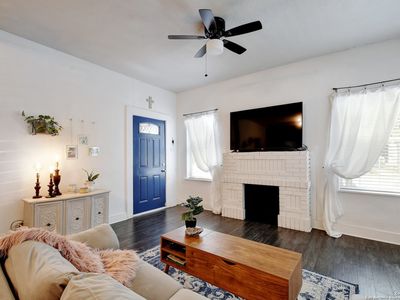 755 CANTON, San Antonio, TX, 78202