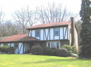 47 Beechwood Rd, Belvidere, NJ 07823