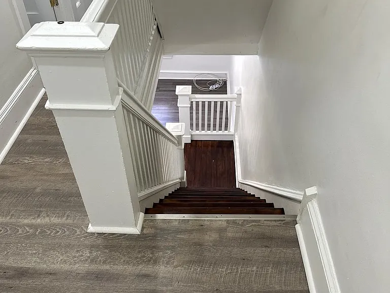 482 Martin St — Photo 18