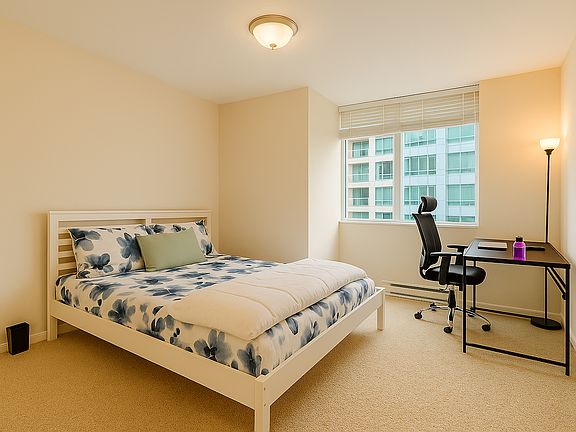 4th image of 333 3rd St #6
