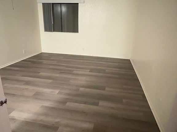 3rd image of 638 S Santa Fe St #638