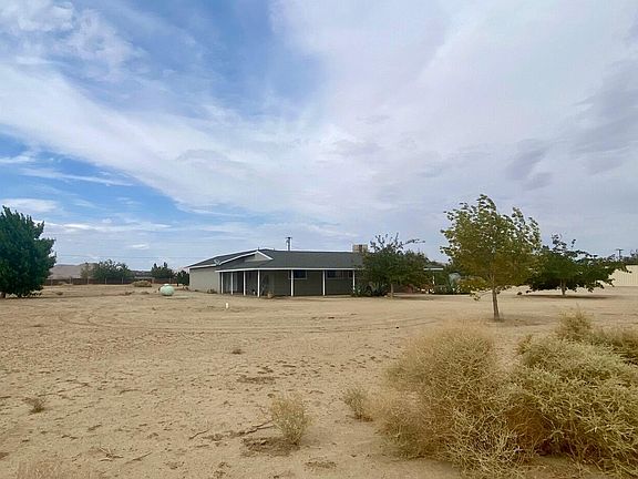 2nd image of 5731 Willow Ave