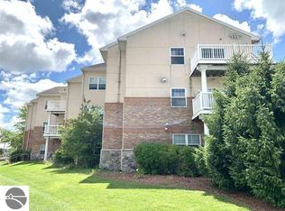 301 N Lake St Unit 206, Cadillac, MI