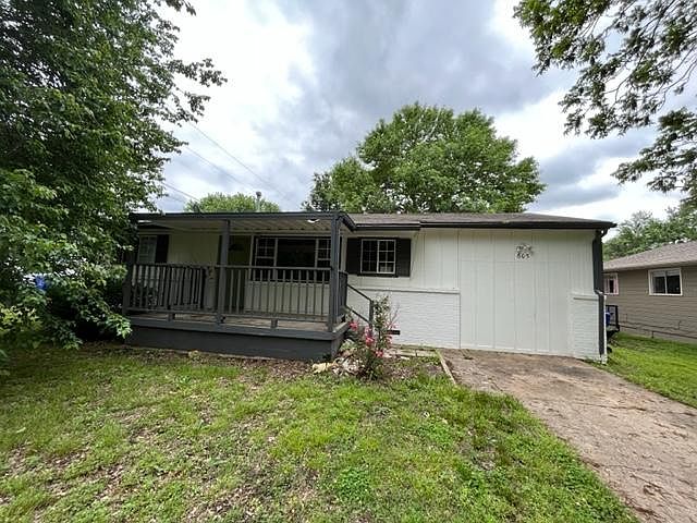 1st image of 605 E Fort Worth Pl