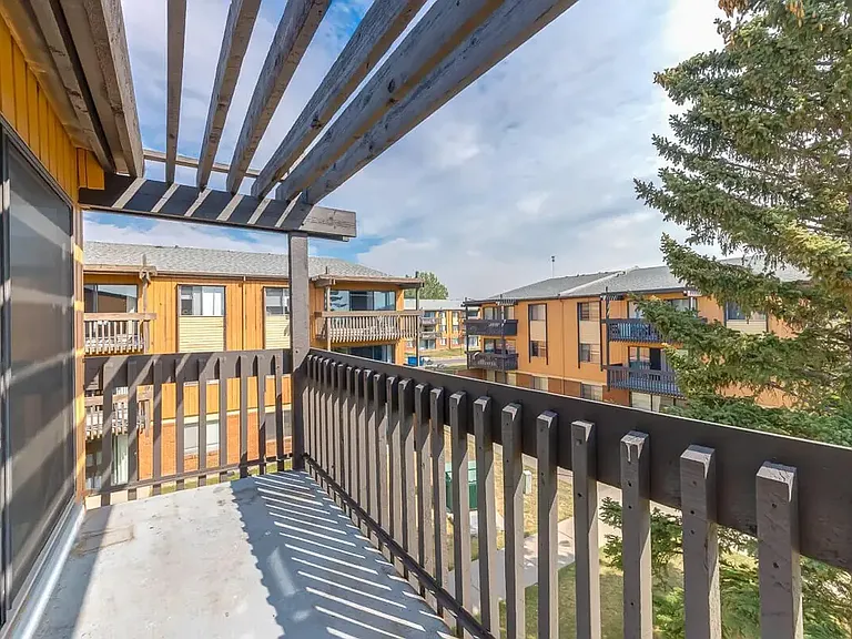 3805 Marlborough Dr NE — Photo 18