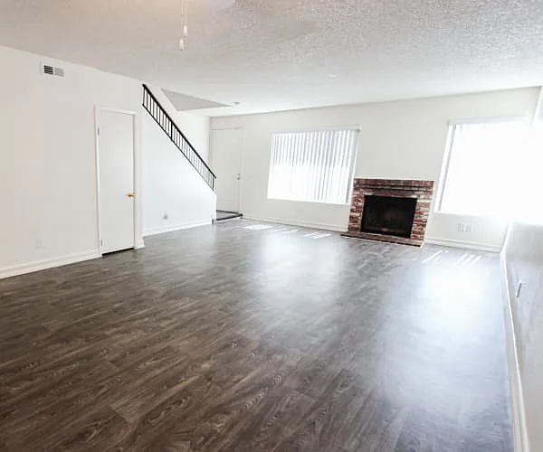 Woodlake - Military Housing — Photo 7