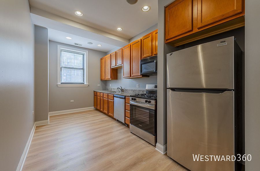 1st image of 2034 W Arthur Ave Unit G
