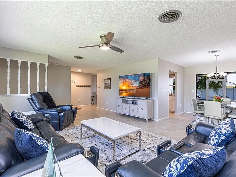 1234 Pinebrook Way — Photo 2
