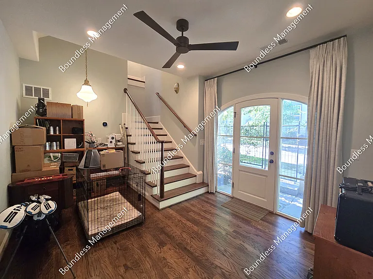 28 Bass St SE — Photo 8
