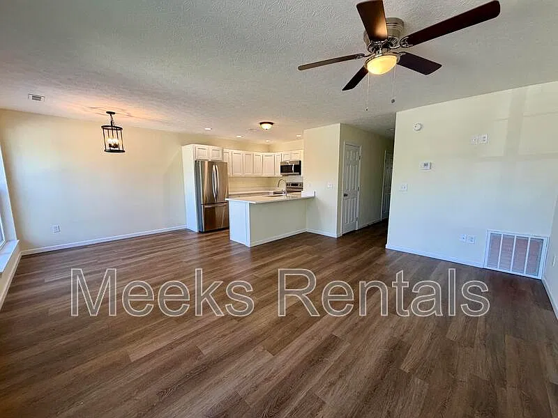 The Flats — Photo 2