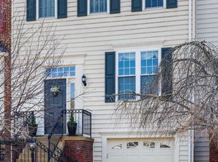 43985 Kings Arms Sq, Ashburn, VA 20147