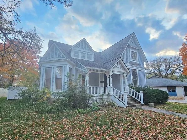 230 W 4th Ave, Garnett, KS 66032