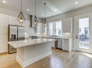 1107 Parkside Greenway Dr, Charlotte, NC 28209