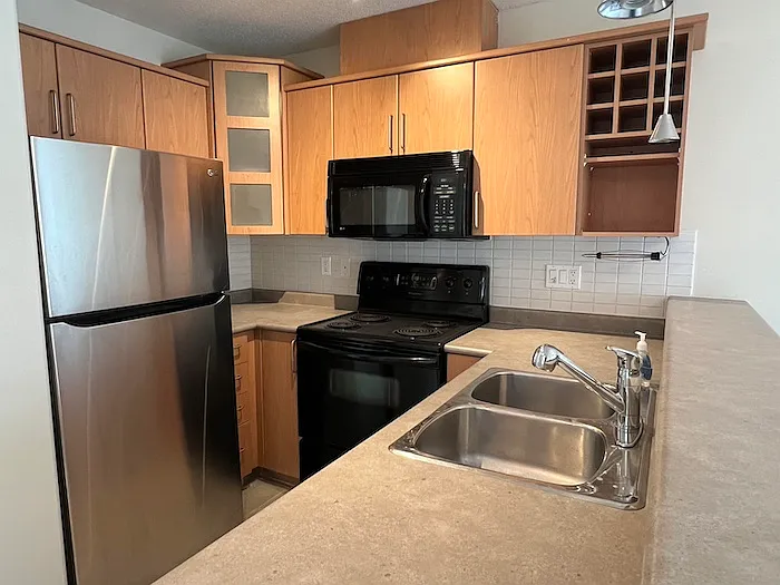3142 Saint Johns St — Photo 4