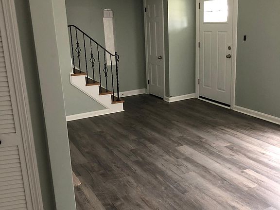 3rd image of 4968 Edsal Dr