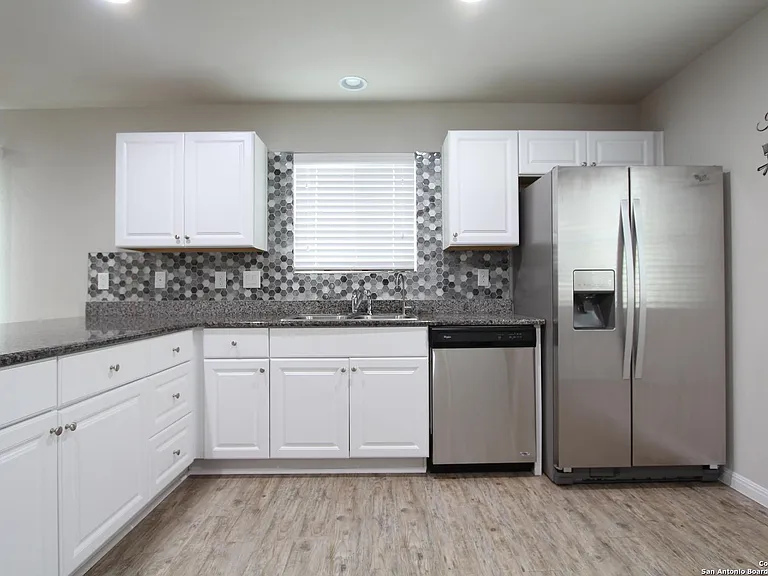 10431 Legacy Hl — Photo 23