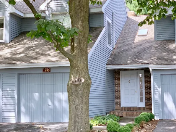 1885 Huntington Ln, State College, PA 16803