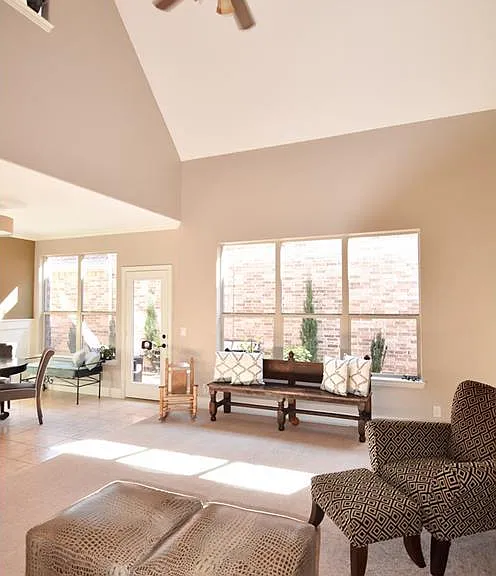 1708 Estacado Dr — Photo 13