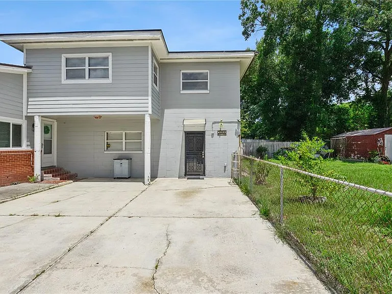 3123 Lawrence St — Photo 1