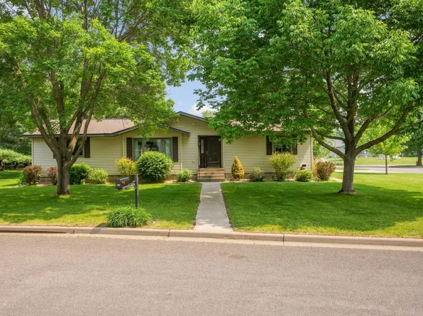 325 Carrie Cir, Rice Lake, WI 54868