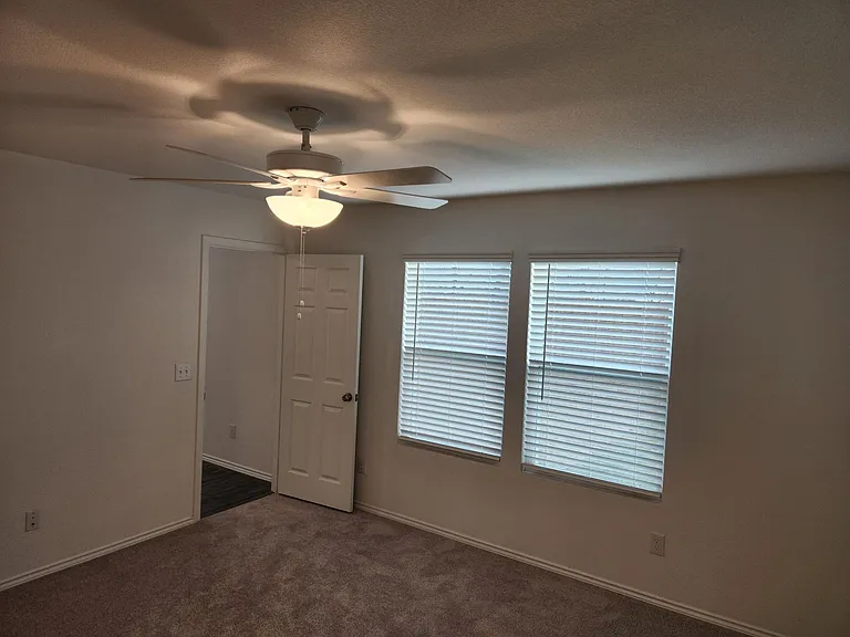 4505 Greyberry Dr — Photo 32