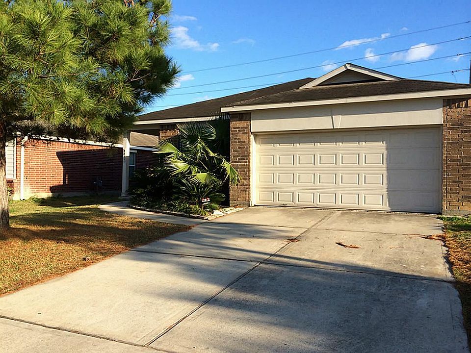 1st image of 8811 Willow Grove Dr