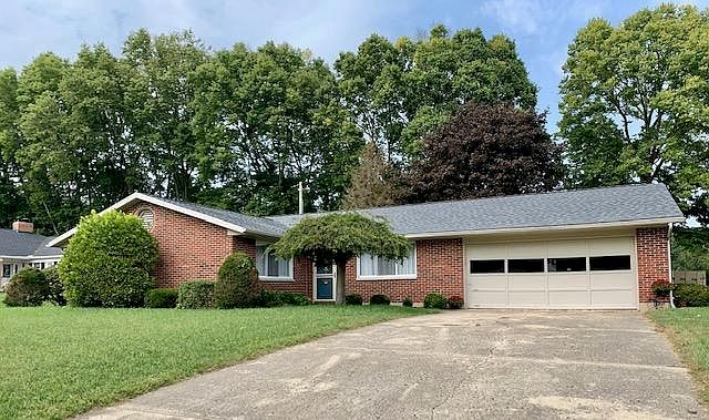 1st image of 1200 Maplewood Dr