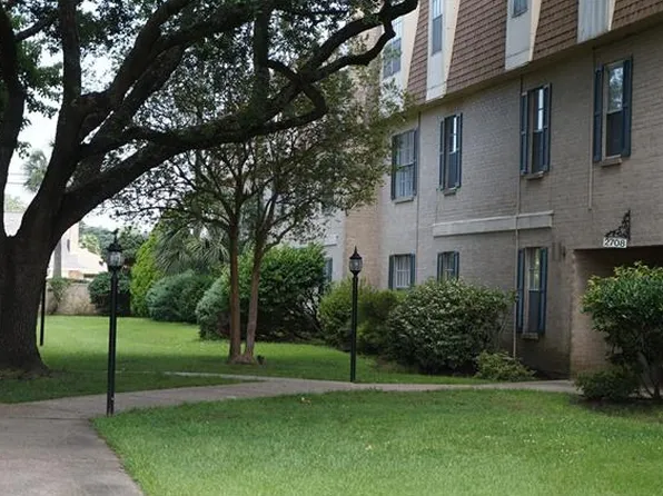 2708 Whitney Pl APT 711, Metairie, LA 70002