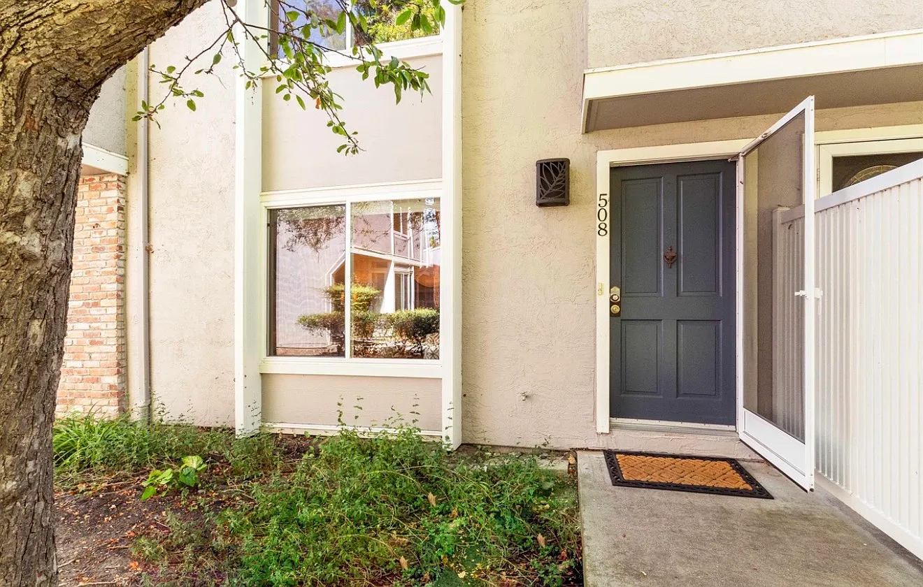 2 bed, 1.5 bath, 1148 sqft, $3,500 — Photo 1